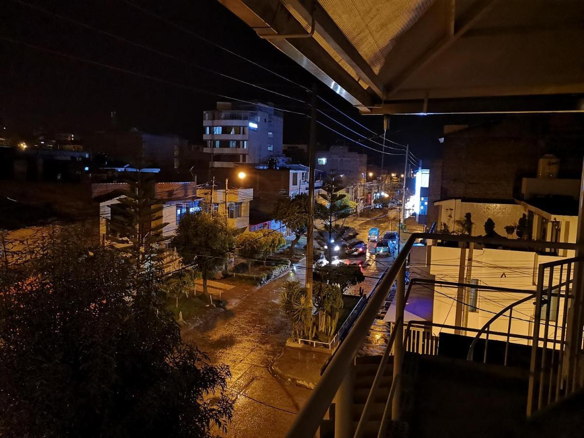 Hostel Las Gardenias Αγιακούτσο Εξωτερικό φωτογραφία